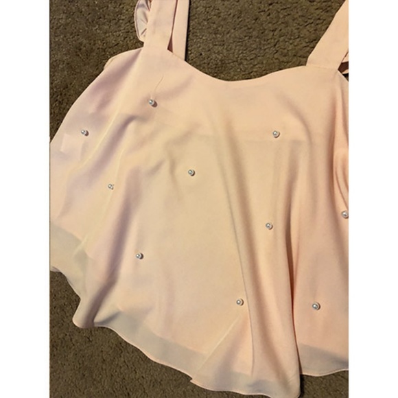 Pink Ruffle Tank Top with Pearls - Picture 2 of 6